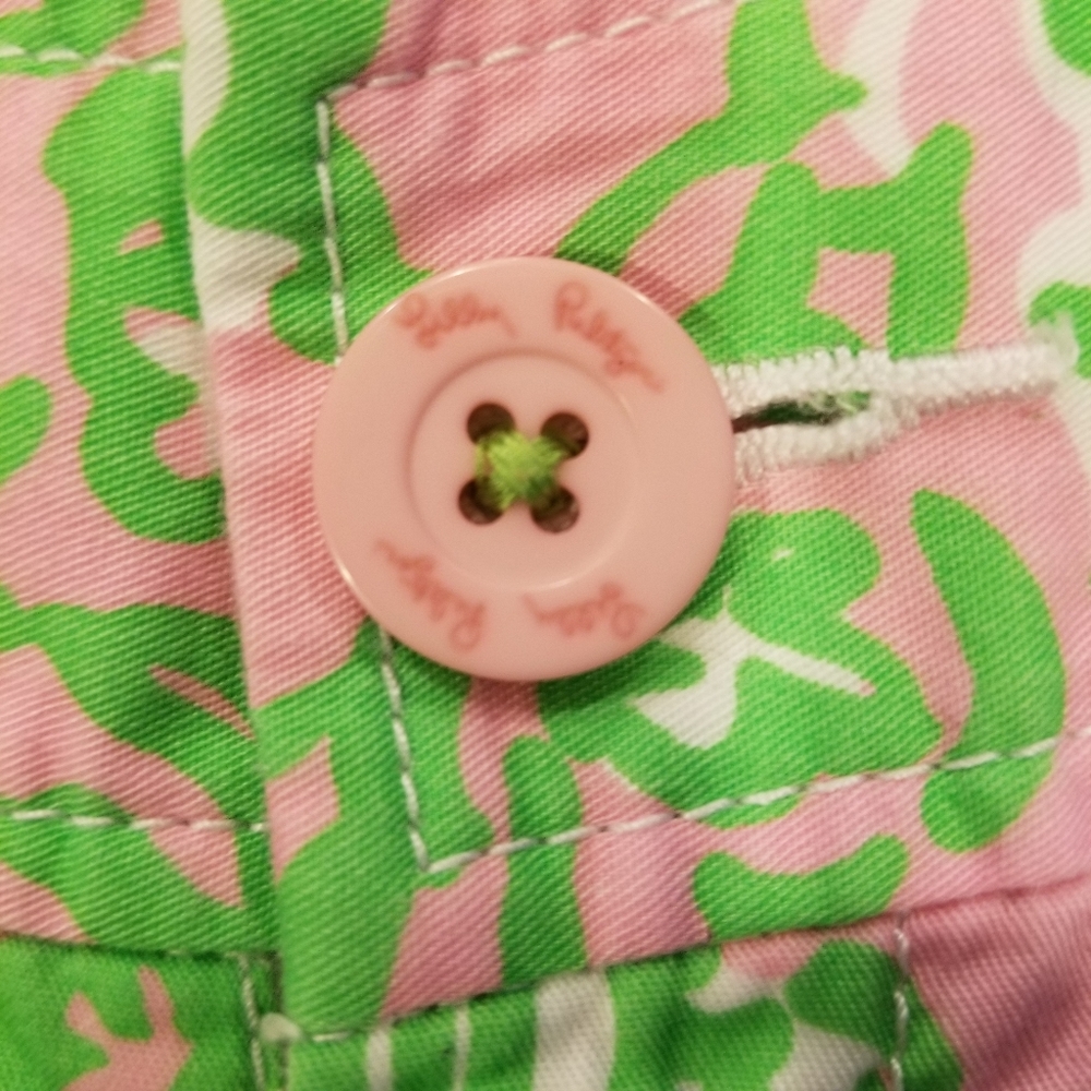 EUC Lilly Pulitzer Callahan lion print shorts! - Picture 5 of 5